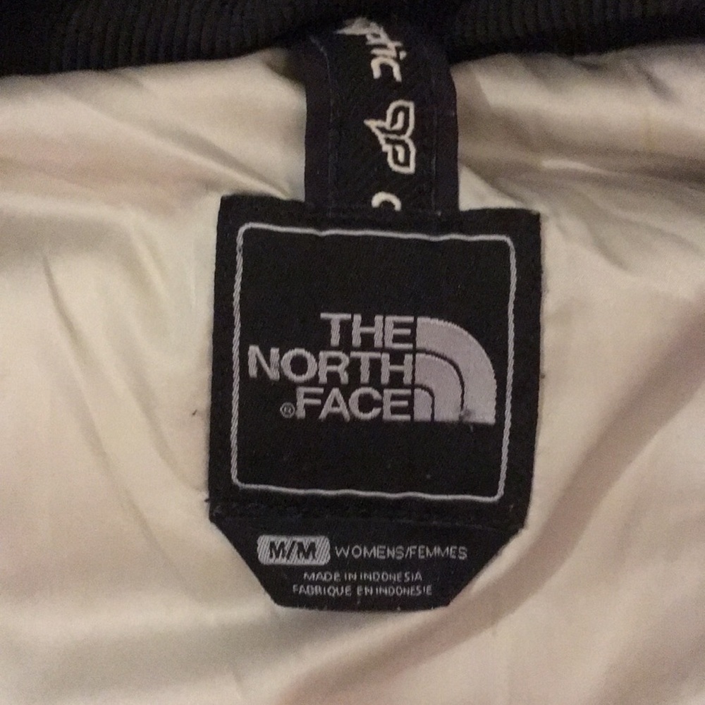 North Face DOWN Jacket - Picture 7 of 16